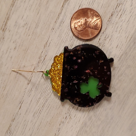 Pot of Gold cauldron St. Patrick's Day clover glitter earrings pierced NWT - Picture 5 of 5